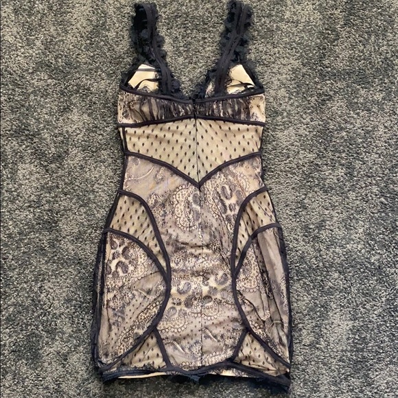 Bebe Lace Dress - Picture 3 of 8